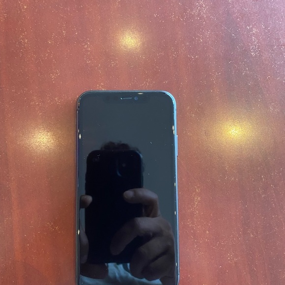 iPhone 11 64G - Picture 2 of 2